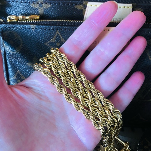 Neck on the Line Gold Rope Anklet - Picture 3 of 11